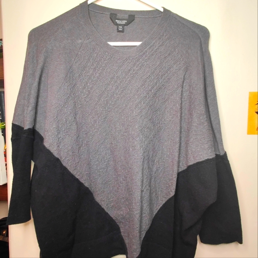 Vera Wang business casual gray and black top
